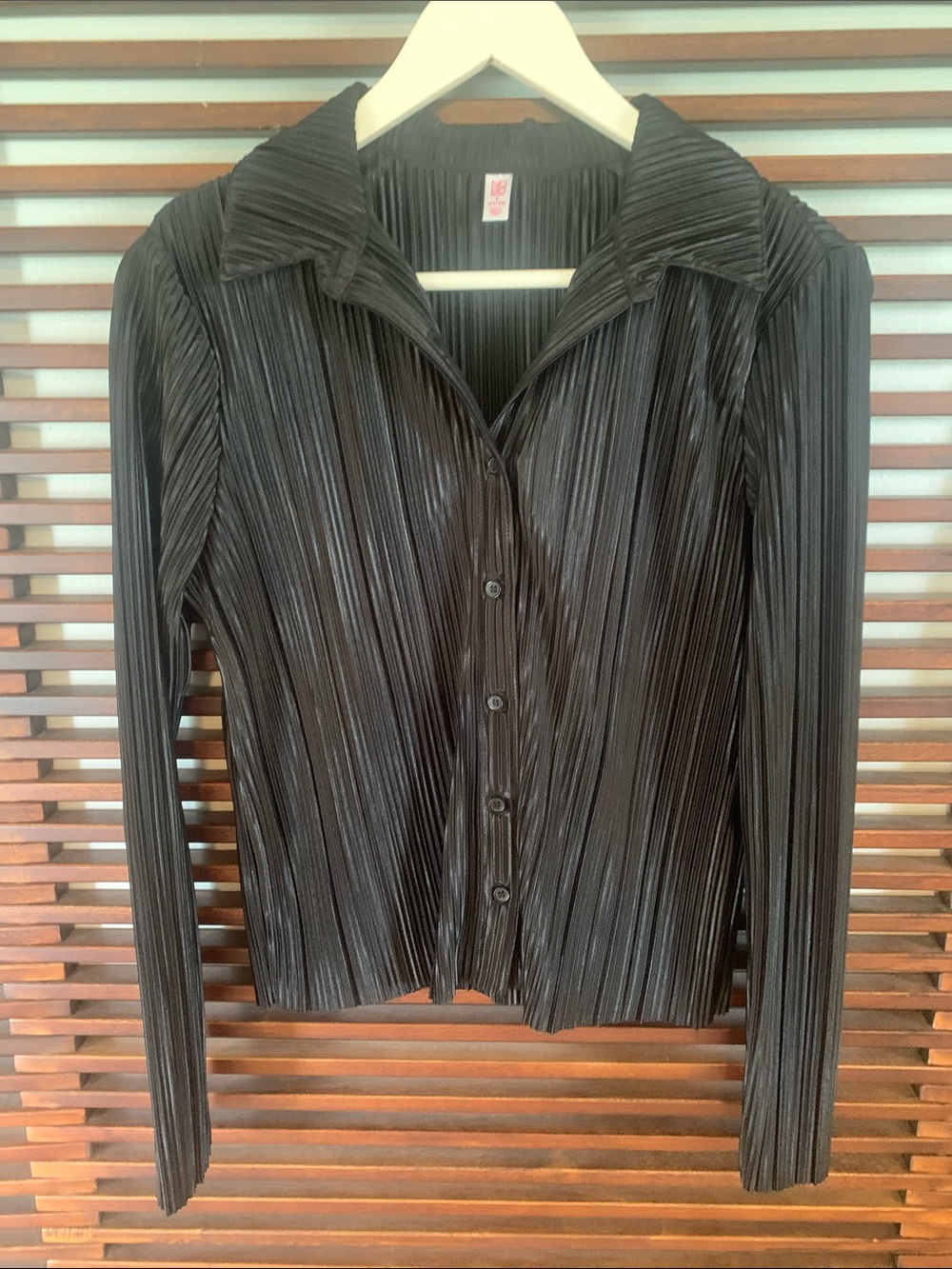 🎉NEW LISTING!🎉No Boundaries Pleated Long-Sleeve Button Front Top